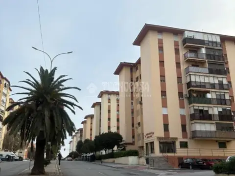 Piso en Nuevo Parque-Los Rosales-Tráfico Pesado