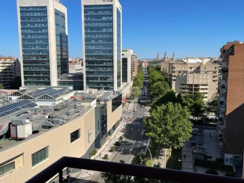 Piso en Actur-Rey Fernando