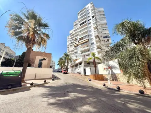 Local comercial en calle Olé