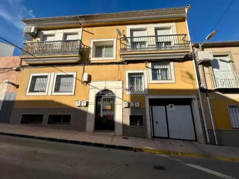 Piso en calle de la Virgen de la Cabeza