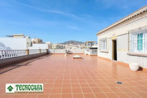 Casa adosada en Adra