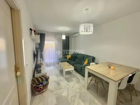 Piso en Doña Julia Golf Club