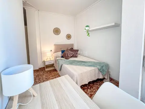 Piso en La Trinidad-Mármoles-Perchel Norte