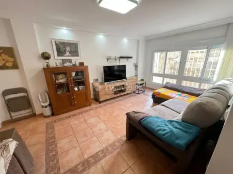 Piso en Zona Avenida de Andalucía