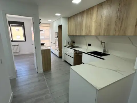 Piso en Los Villares-Grupo Pinar