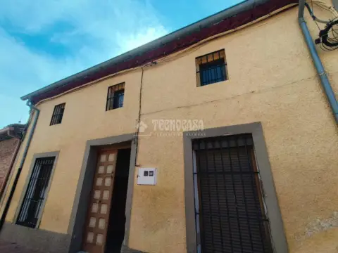 Casa unifamiliar en Villaverde de Medina