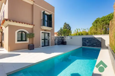 Casa unifamiliar en calle Cerezo