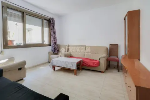 Piso en El Turó de la Peira-Can Peguera