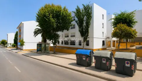 Piso en Núcleo Urbano-Urbanizaciones