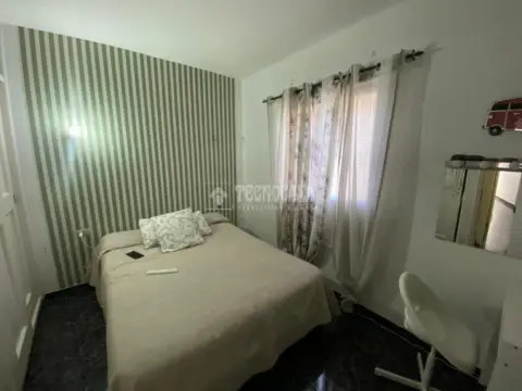 Casa adosada en calle Romen