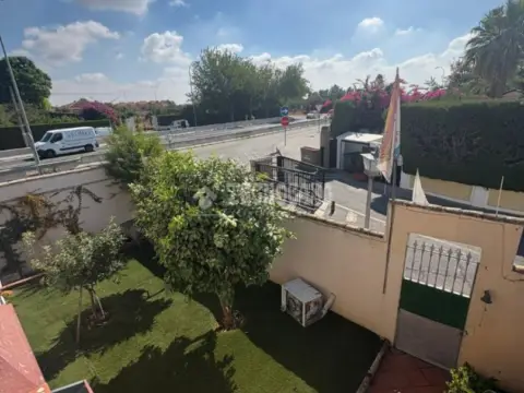 Casa unifamiliar en calle Doctor Fleming