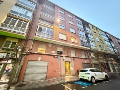 Piso en calle de Santo Toribio de Mogrobejo