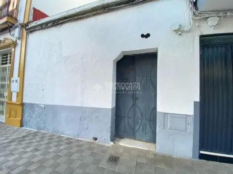 Casa adosada en Centro-Doña Mercedes