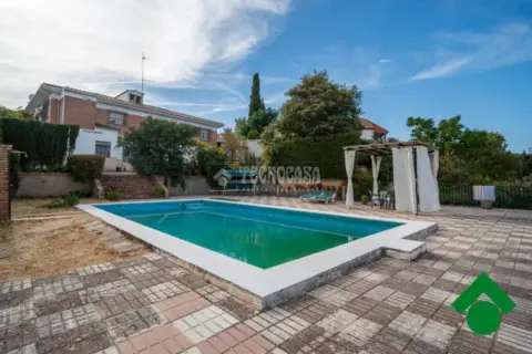 Casa unifamiliar en El Brillante-El Naranjo-El Tablero