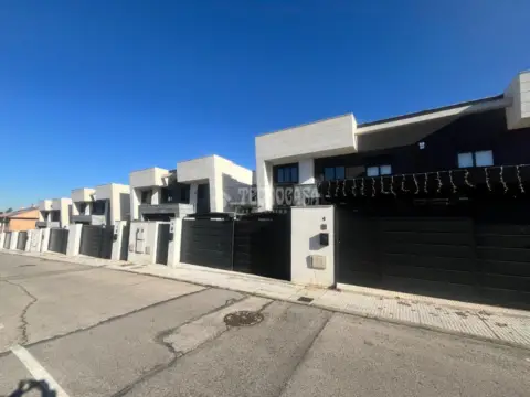 Casa pareada en Navalcarnero