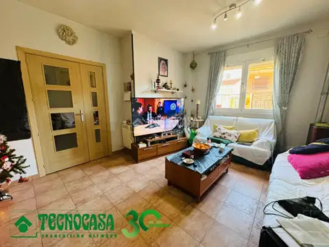 Casa adosada en Burguillos de Toledo