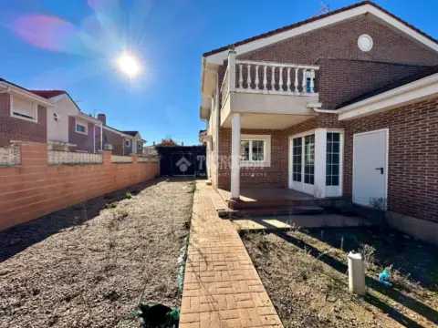 Casa pareada en Fontanar