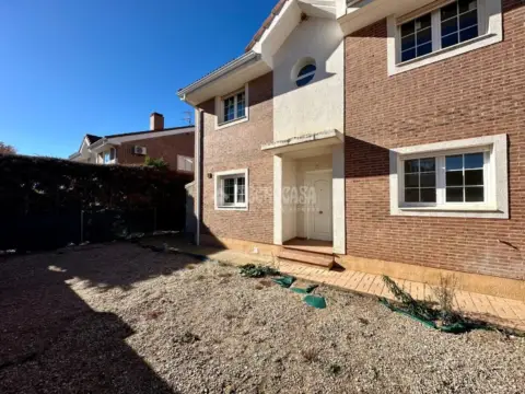 Casa pareada en Fontanar