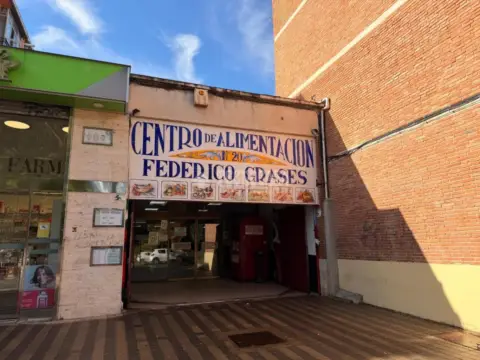 Local comercial en calle de Federico Grases