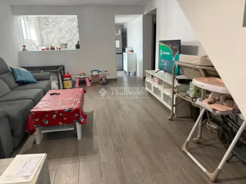 Casa adosada en Juan XXIII-Rochelambert