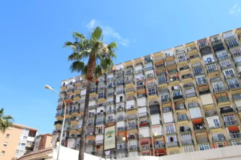 Piso en Avenida de los Manantiales