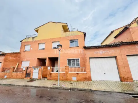 Casa adosada en Magán