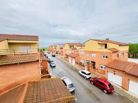 Casa adosada en Magán