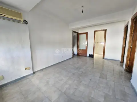 Piso en Campo de la Verdad-Miraflores-Sector Sur