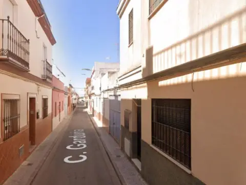 Casa adosada en Valdezorras-El Gordillo