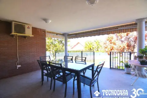 Casa unifamiliar en Castillo-Campodón