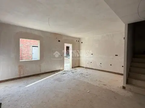 Casa adosada en Cantillana