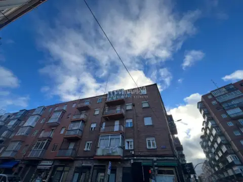 Piso en Circular-Vadillos