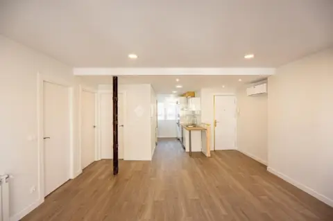 Piso en Circular-Vadillos