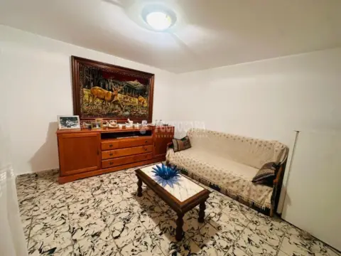 Casa adosada en Escalona