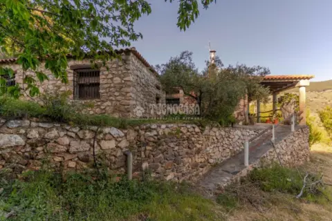 Casa rústica en calle Freguenite