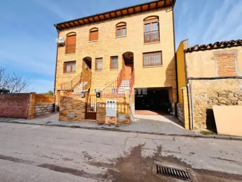 Casa adosada en Segurilla