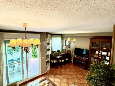 Casa adosada en Ensanche