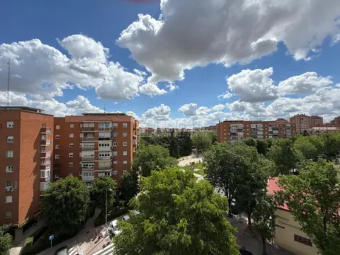 Piso en Vinateros