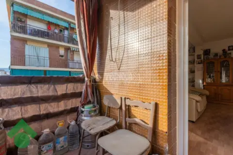 Piso en Santa Rosa-Valdeolleros