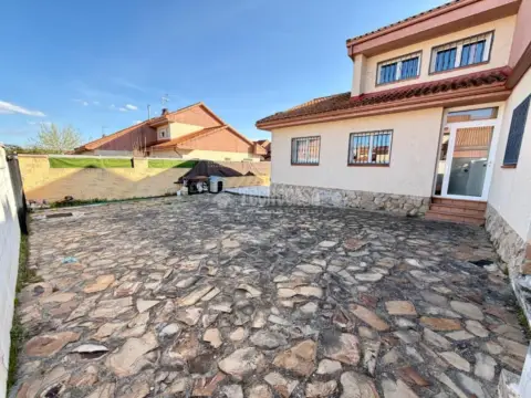 Casa pareada en Serracines