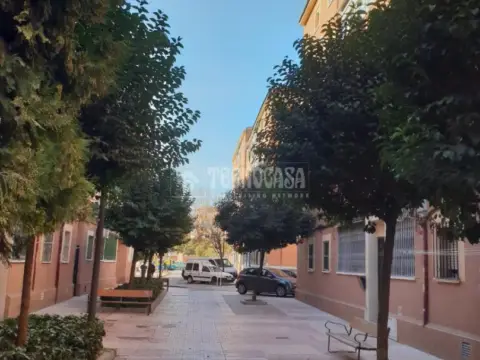 Piso en Las Margaritas-Universidad
