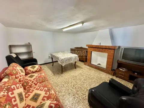 Casa adosada en Barrio España-San Pedro Regalado