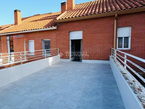 Casa adosada en San Benito-Soledad-Hispanidad