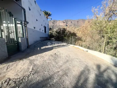 Casa rústica en Zona Interior