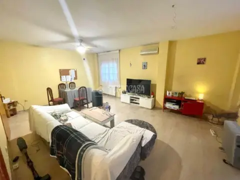 Casa adosada en Nueva Ciudad