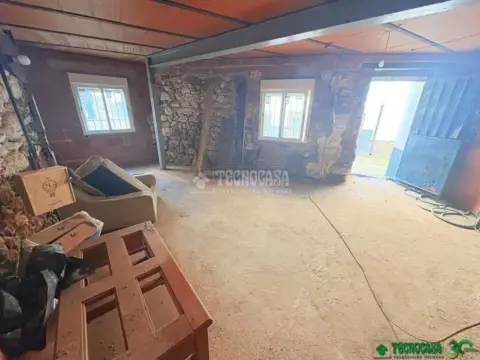 Casa adosada en Poyales del Hoyo