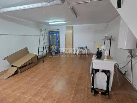 Casa adosada en calle de la Bodega