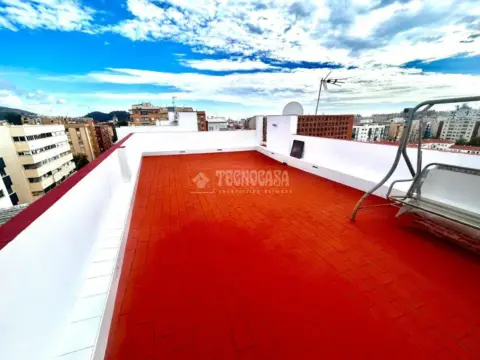Piso en calle Martínez de la Rosa