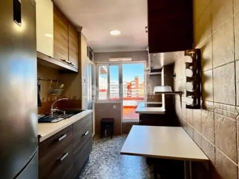 Piso en calle Martínez de la Rosa