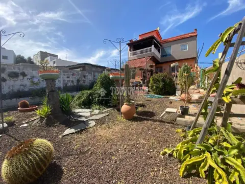 Casa unifamiliar en calle Vicente Aleixandre